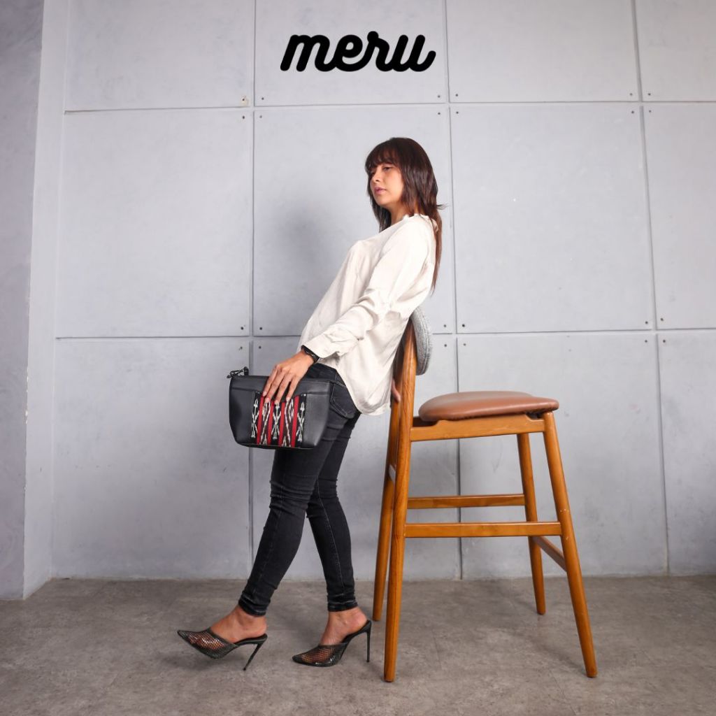 Tas Etnik Pouch Tenun NTT dan Tenun Jepara Series 2023 - Meru Style