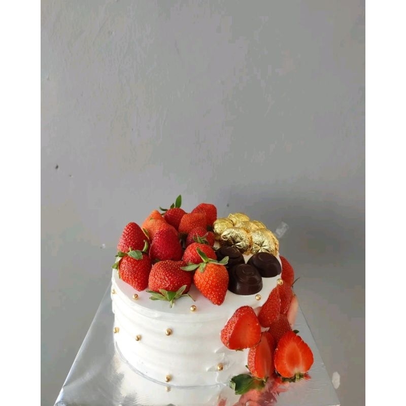 

birthday cake / kue ulang tahun / korean cake / korean bento cake / blackforest / tart