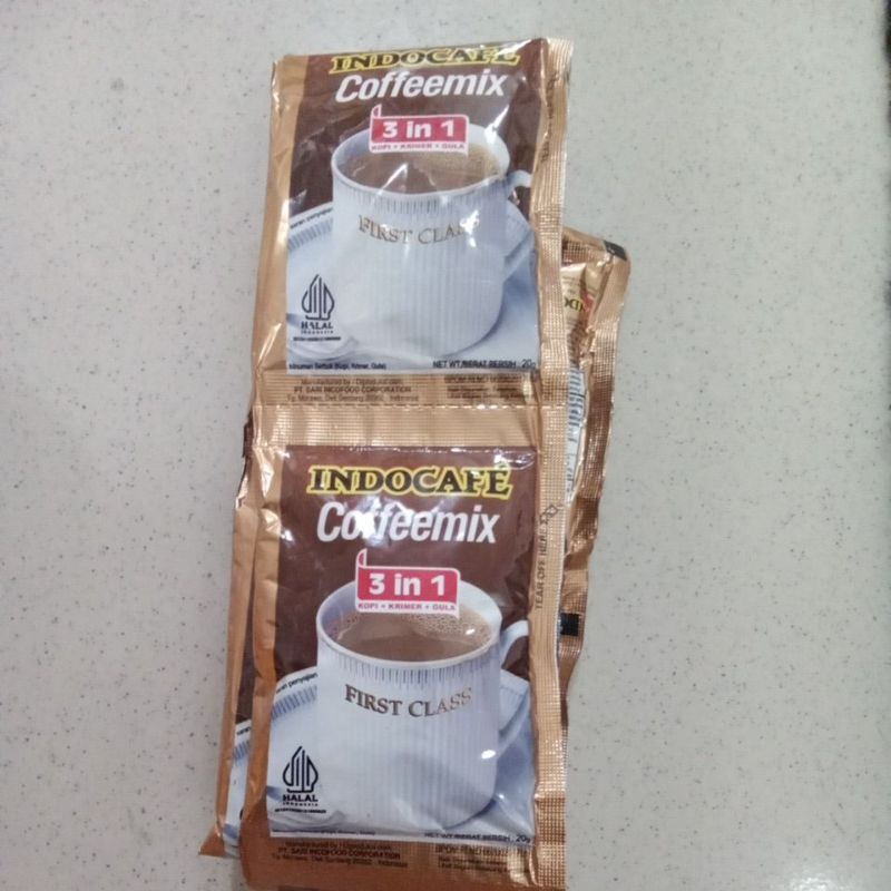 

KOPI INDOCAFE COFFEEMIX 1 RENCENG