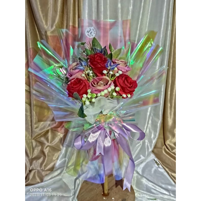 Buket unicorn/ buket hologram murah/ BUCKET kertas hologram / mawar hologram/bunga buket palsu