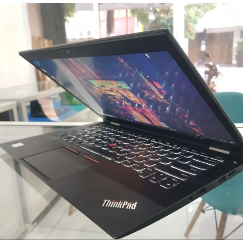 THINKPAD X1 CARBON 4 | CORE i5 GEN 6 | RAM 8GB | SSD 256GB | LAYAR 14"