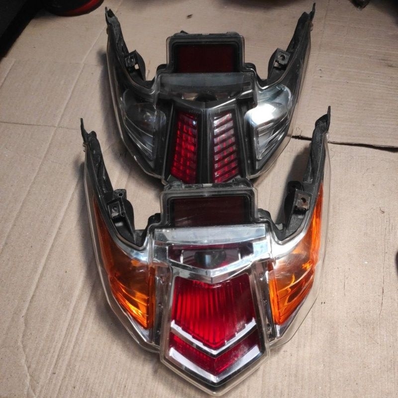 lampu belakang stoplamp xeon karbu xeon fi original