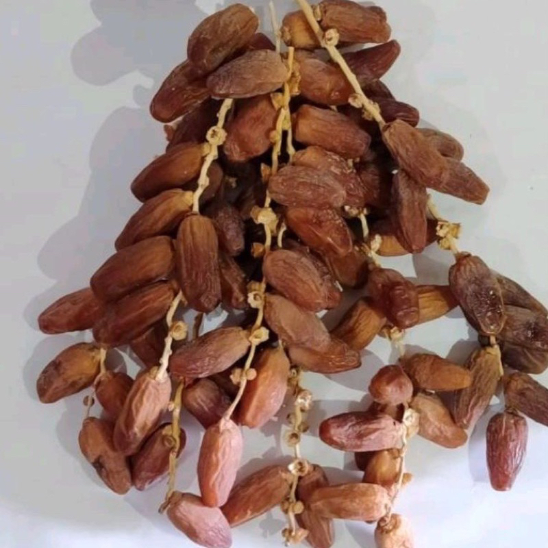 

(250 gr) Tunis Tangkai / Kurma Tunis Tangkai / Kurma tunis Madu