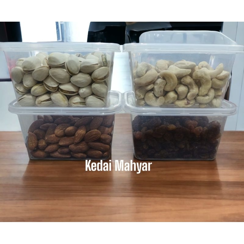 

Paket hemat Kacang mede mentah 125gr+Kacang Walnut Roasted 125gr+Kacang Pistachio USA125gr+Kismis coklat125gr+Kacang Almond roasted125gr