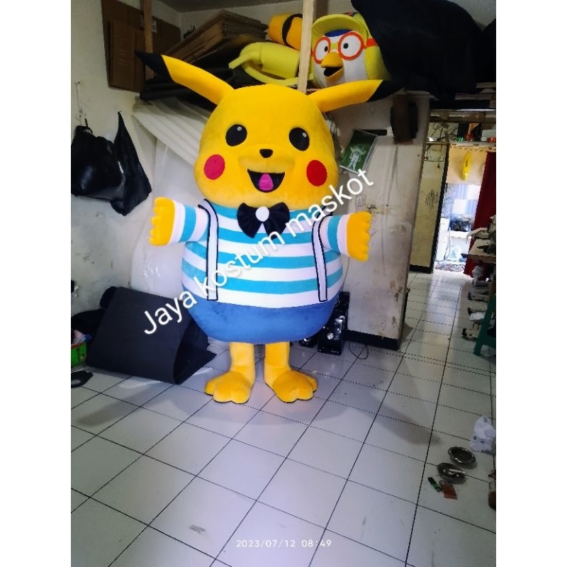 Kostum badut pokemon