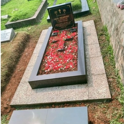 Bangunan Makam Kristen