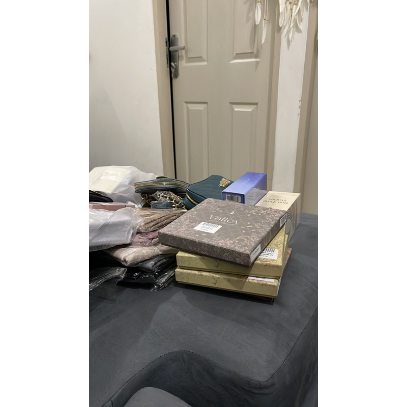 Ready Stok Scarf, Tas, Dompet , Imperfect Sale 2023 (Heylocal, Heymale, Preppstudio)