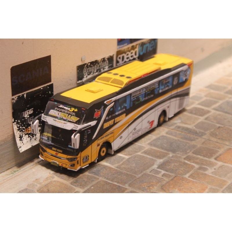 PAPERCRAFT BUS NAFIT TRANS SKALA 1:50