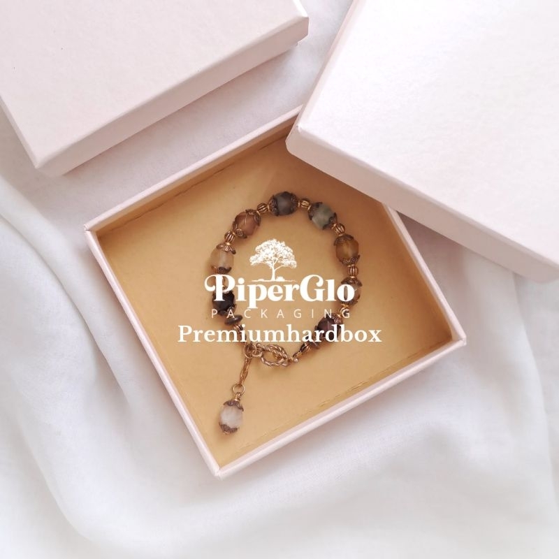 

HardBox Lucu Tempat Penyimpanan Kalung Cincin Anting pernak pernik aksesoris Kado Hampers