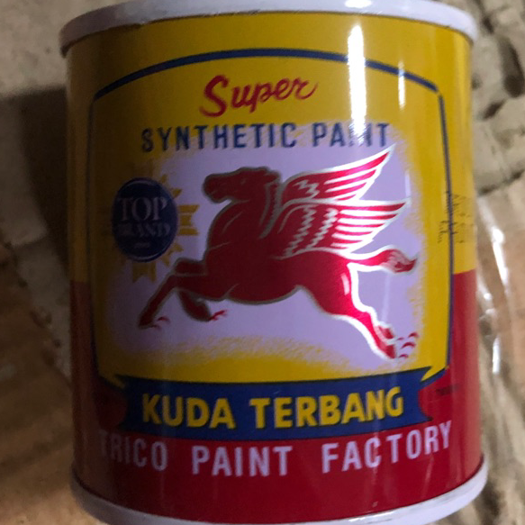 

Terlaris CAT KUDA TERBANG / CAT MINYAK KAYU BESI KUDA TERBANG Harga Murah