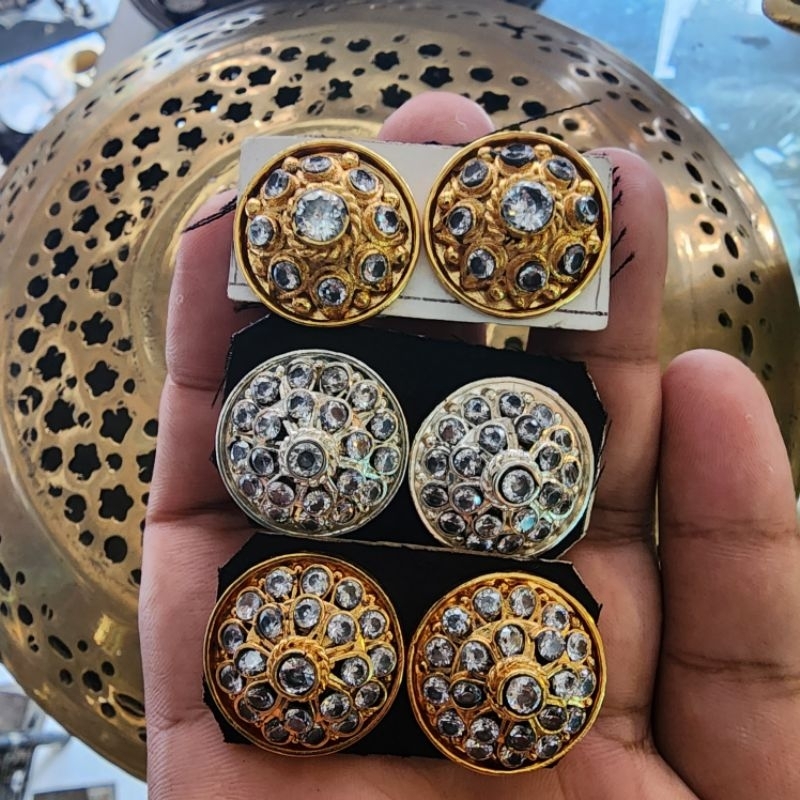 GIWANG ANTING KUNO BATU DIAMOND SEPUHAN EMAS DAN PERAK ASLI