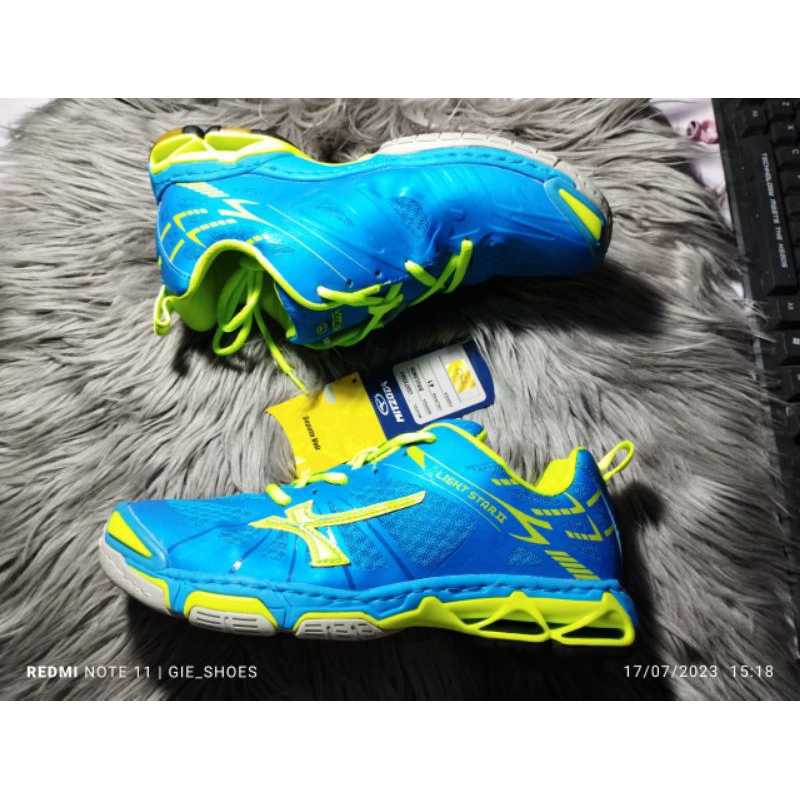sepatu voly pria mitzuda stok lama