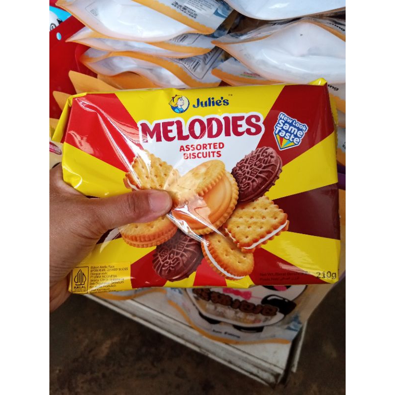 

Julies melodies assorted biscuit 210gram/biskuit aneka rasa/cemilan