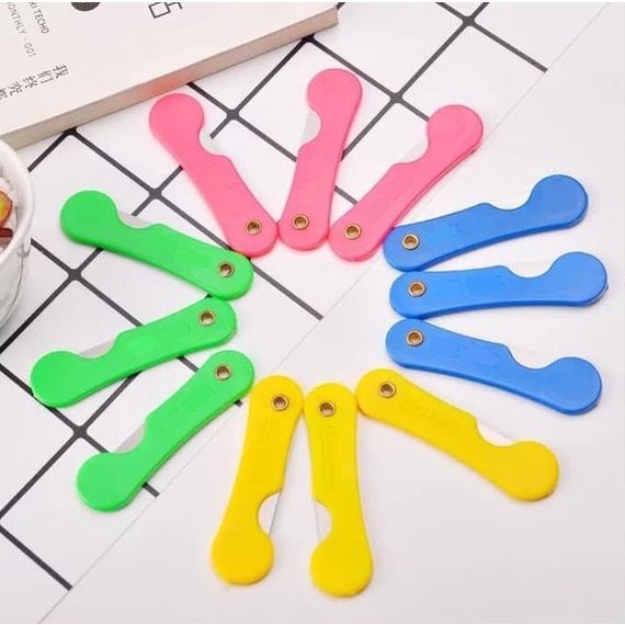 

[GB] Pisau Cutter Lipat Mini / Foldable Knife / Alat Bantu Potong Kertas Plastik Perlengkapan ATK Sekolah Kater Kecil Untuk Unboxing Paket INV2