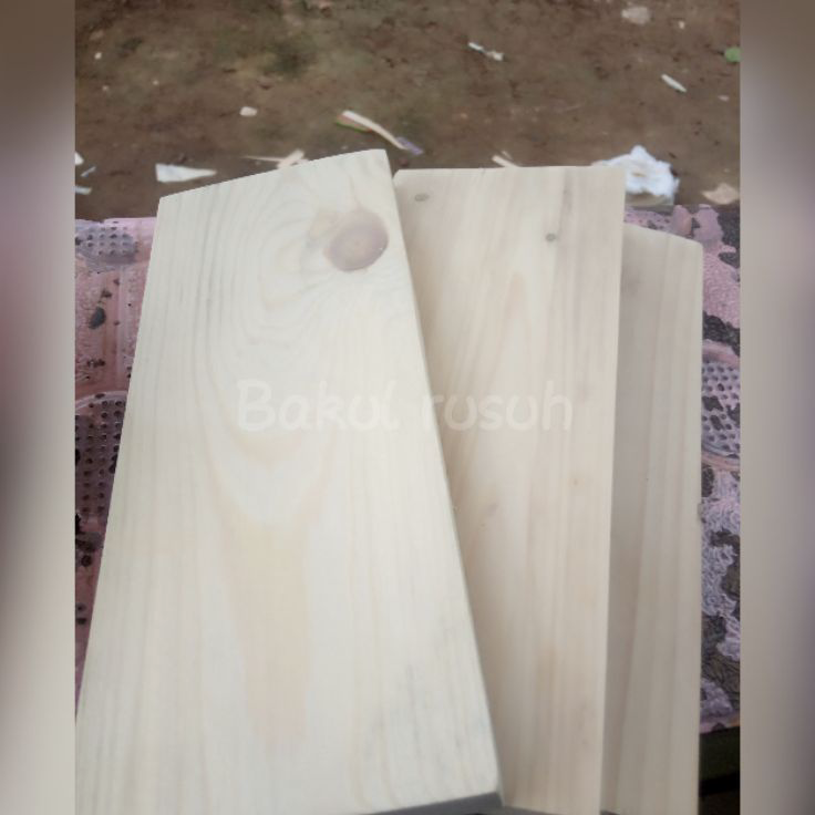 

Murah Banget Papan kayu jati belanda solid ampelas halus eks palet 9x20 cm ➩↓✮≛