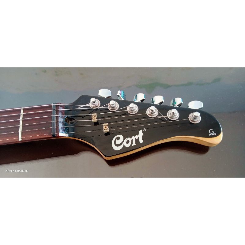 gitar original Cort G110X