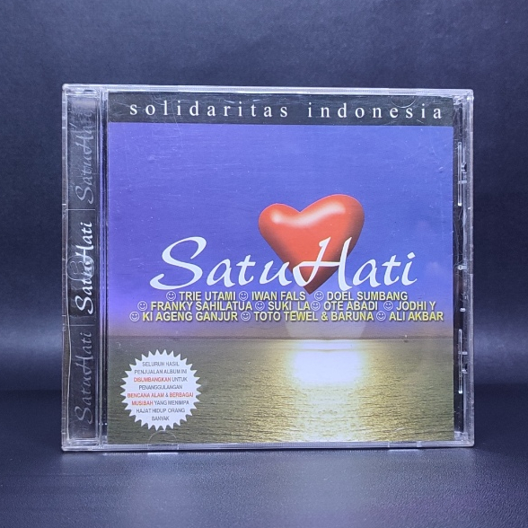 CD SOLIDARITAS INDONESIA SATU HATI TRIE UTAMI IWAN FALS TOTO TEWEL DOEL SUMBANG