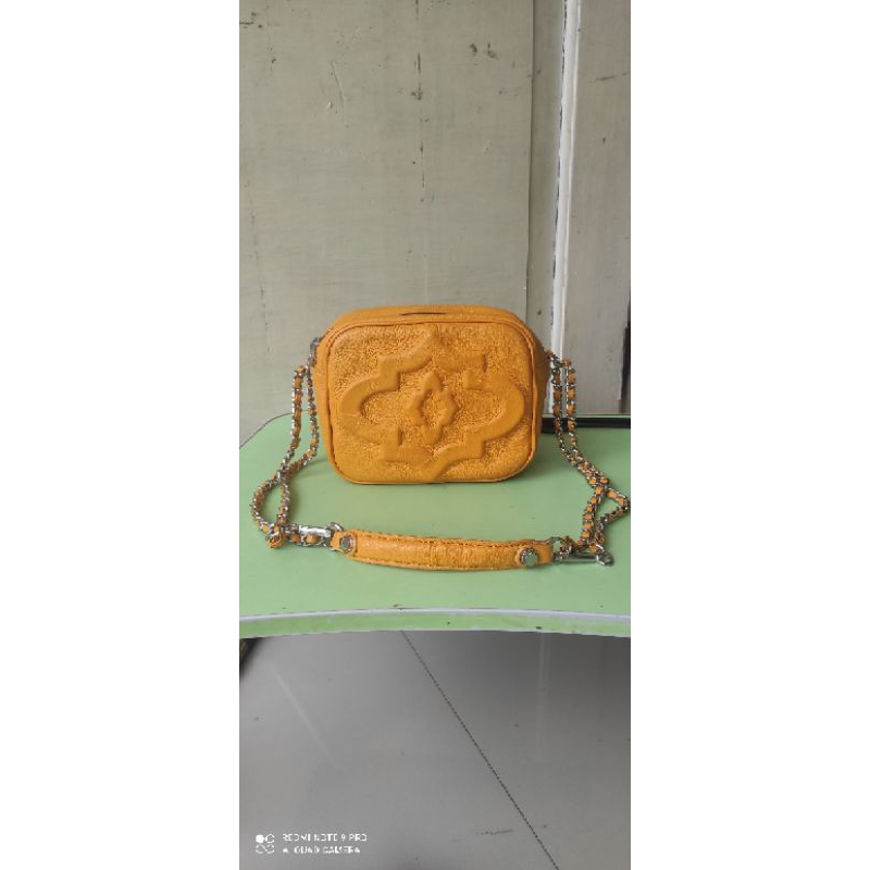 Oryany sling/shoulder bag kulit asli