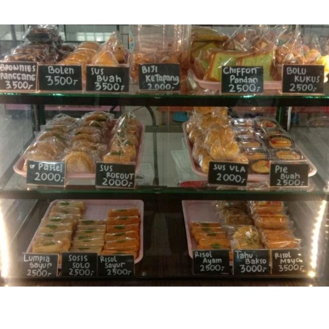 

➤➪✼✰ Snack/Cake/Pastry Box Model Baru