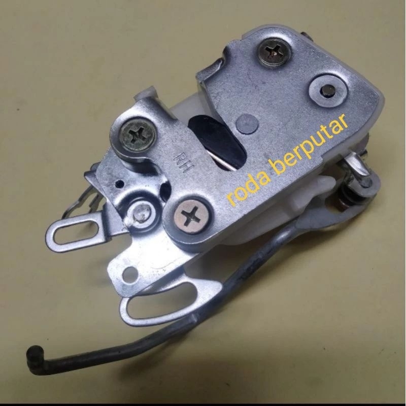 door lock pintu tengah belakang kanan panther lama kotak old