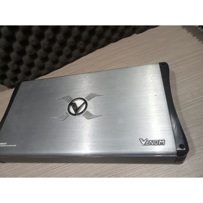 monoblok venom V1800XD