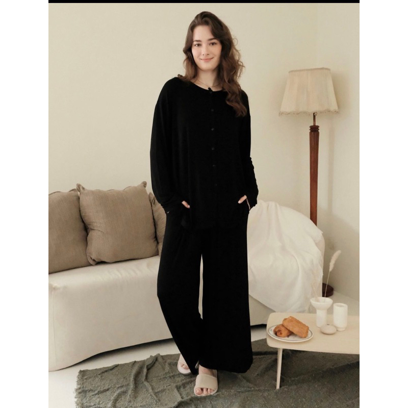 cardigan set  black nueta