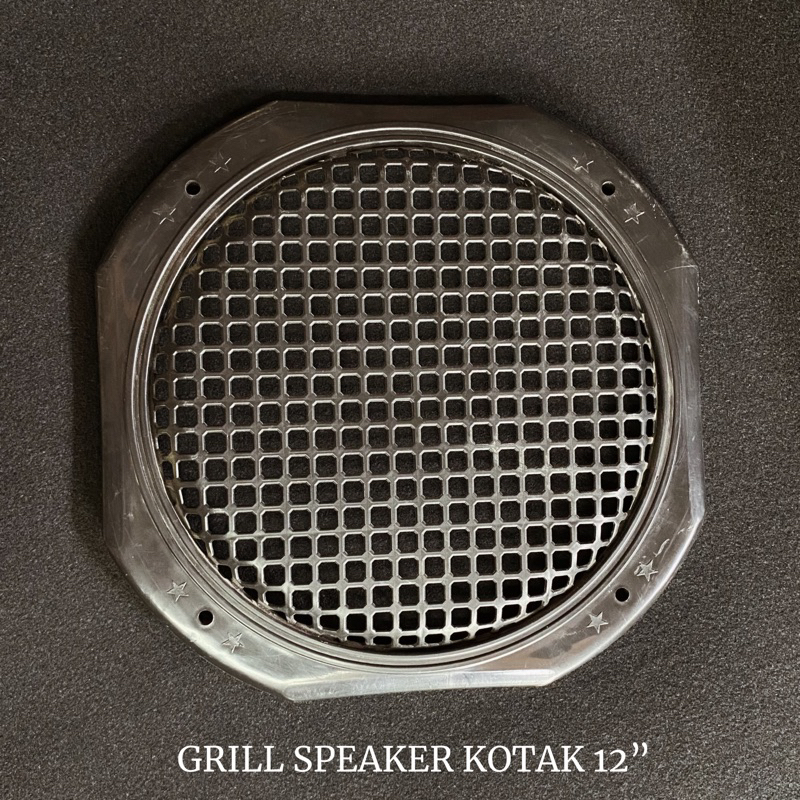 Grill Speaker Box Salon 12 inch Motif Kotak