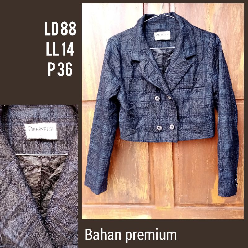 Blazer/Outer/Crop Hitam