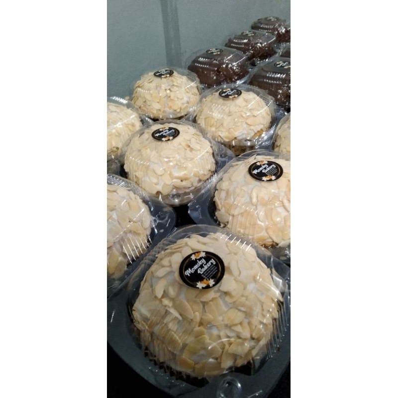 

Roti coklat Almon