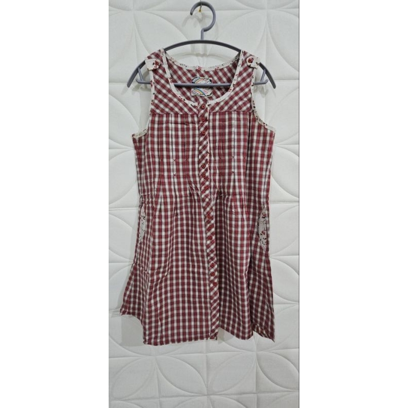 Dress Merah kotak-kotak