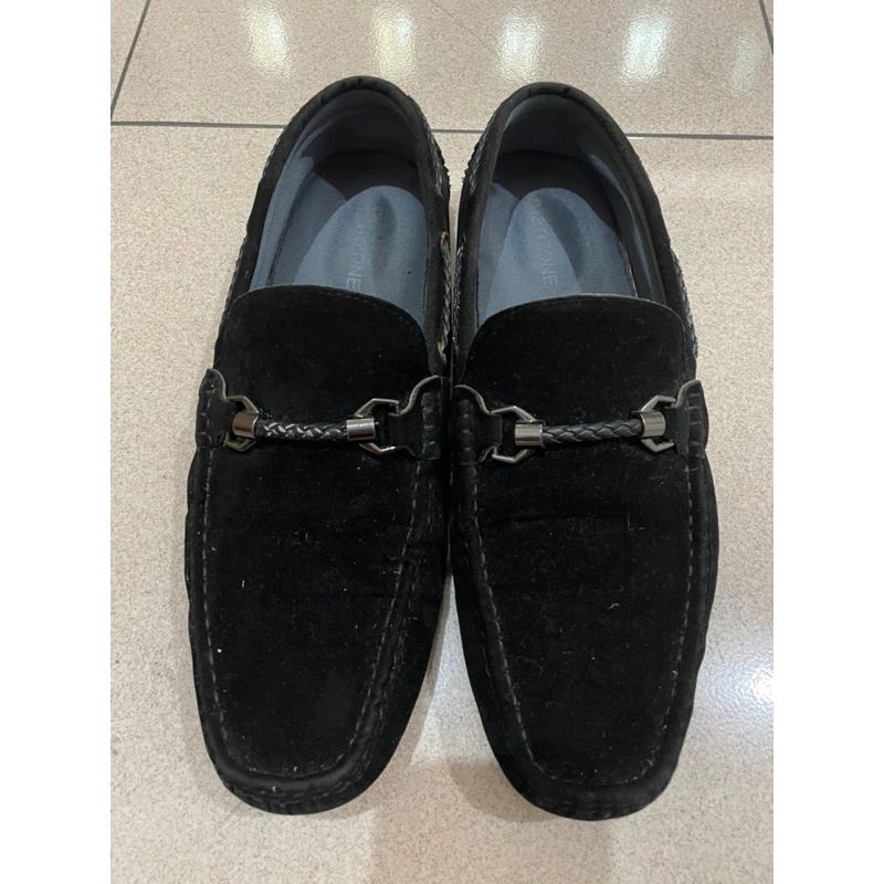 Sepatu Pria MANZONE warna Hitam PRELOVED