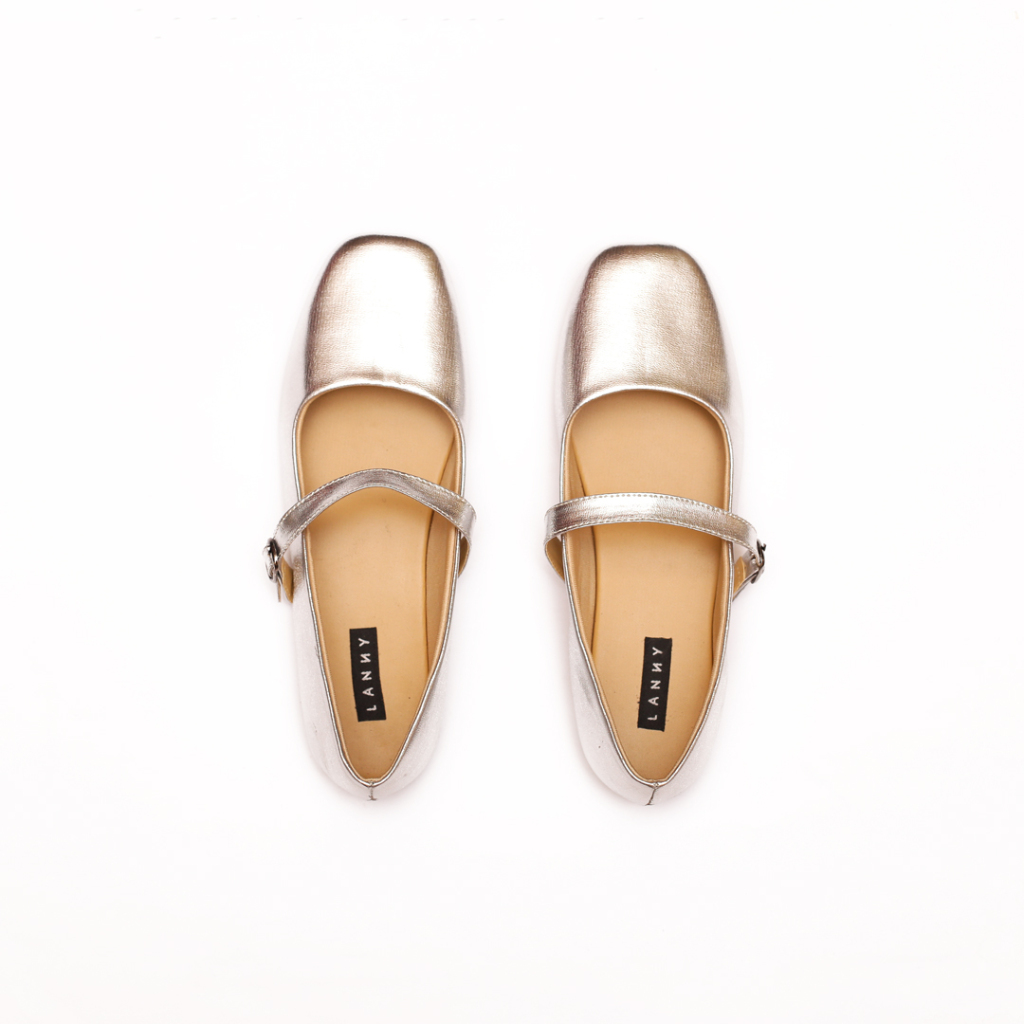 Celine Flat Shoes Wanita