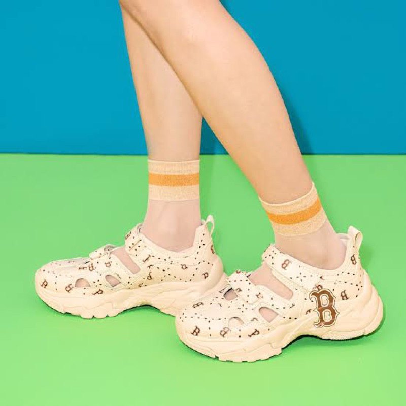 Sepatu Sneakers MLB Chunky Mask Dia Monogram Boston Red Sox