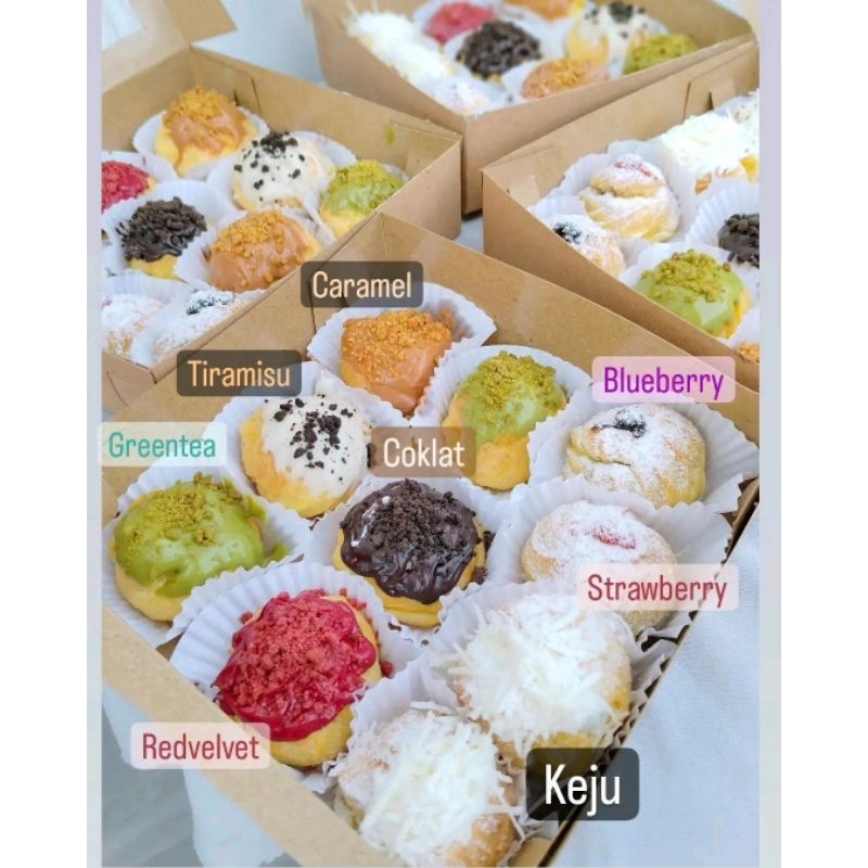 

soes cream hampers toping crumble