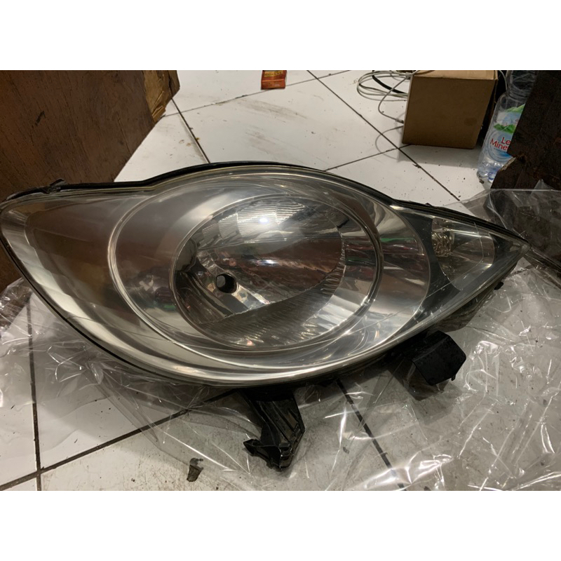 headlamp headlights peugeot 107 2005