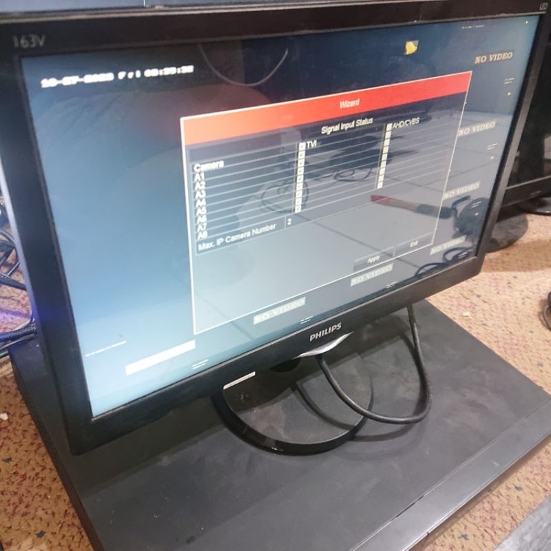 LED MONITOR 16 INCH PHILIPS