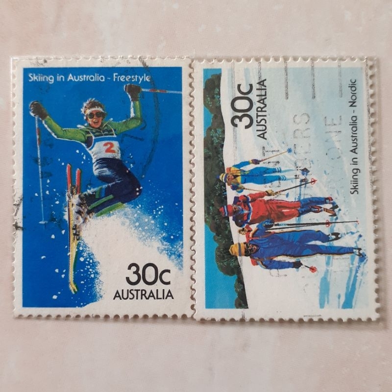 

Perangko Australia Skiing Tahun 1984 set 2pcs