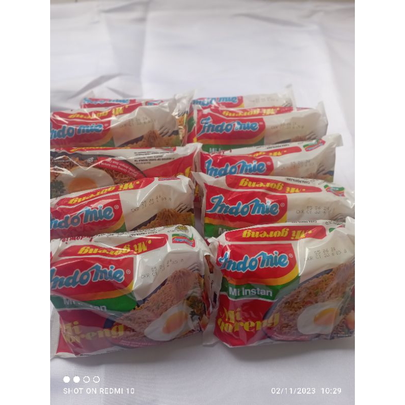 

paket Indomie goreng 10 pcs