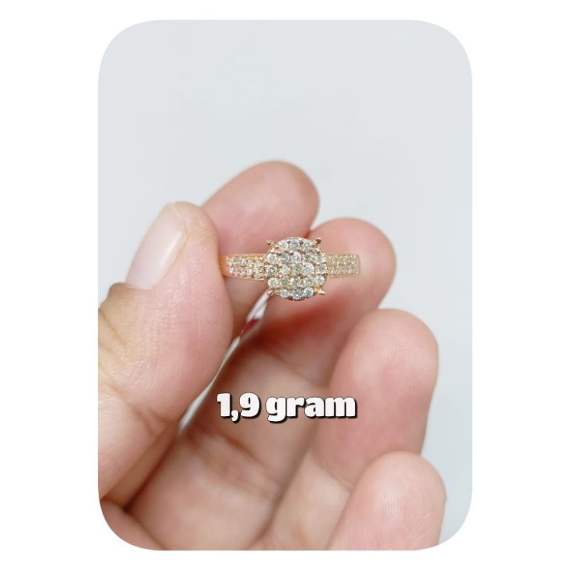 Berlian medan cincin bulat.