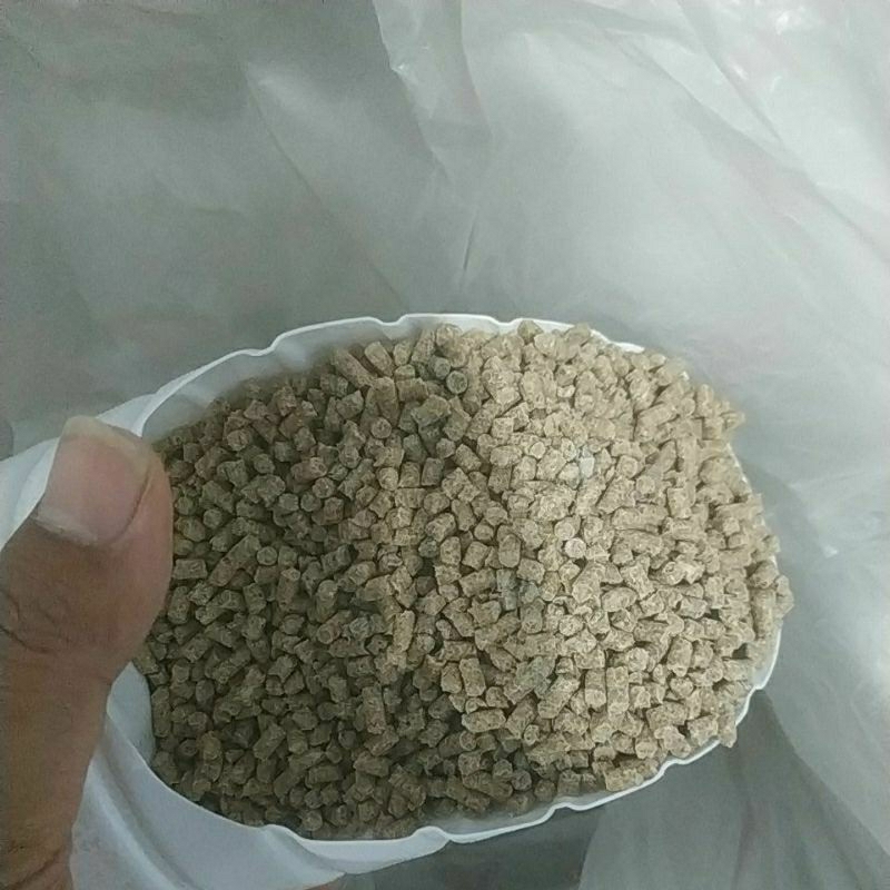 Pur babi pakan ayam malindo 9304 1kg