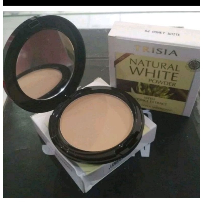 Trisia twc natural white ( free Refill bedak)