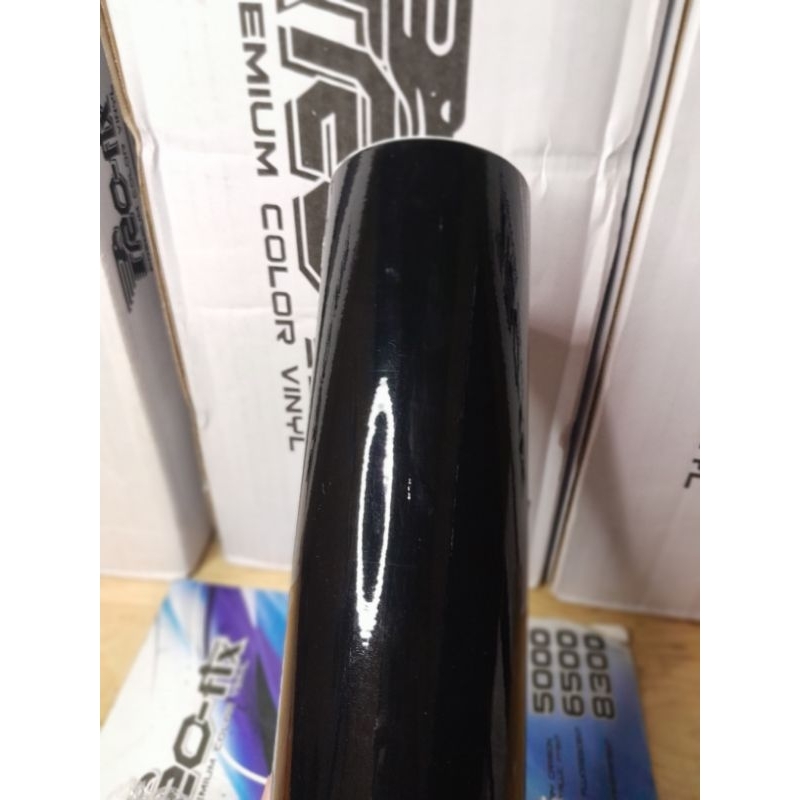 STIKER SKOTLET HITAM GLOSSY panjang 1meter lebar 45cm