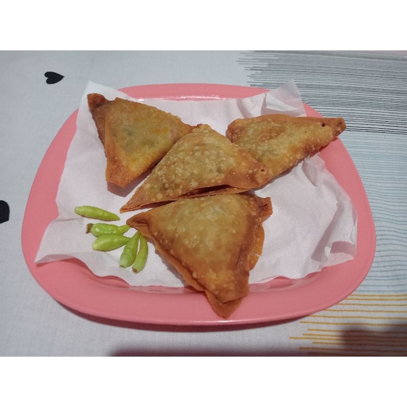 

sambosa ayam isi 4