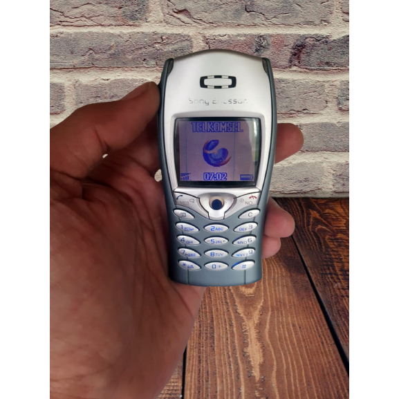 Hp Jadul Ericsson R13B