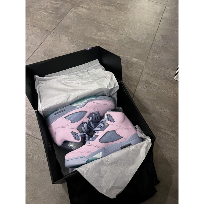 Air Jordan 5 pink