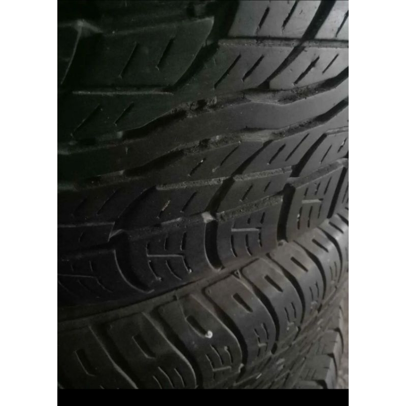 Ban mobil second ukuran 235/60 R16