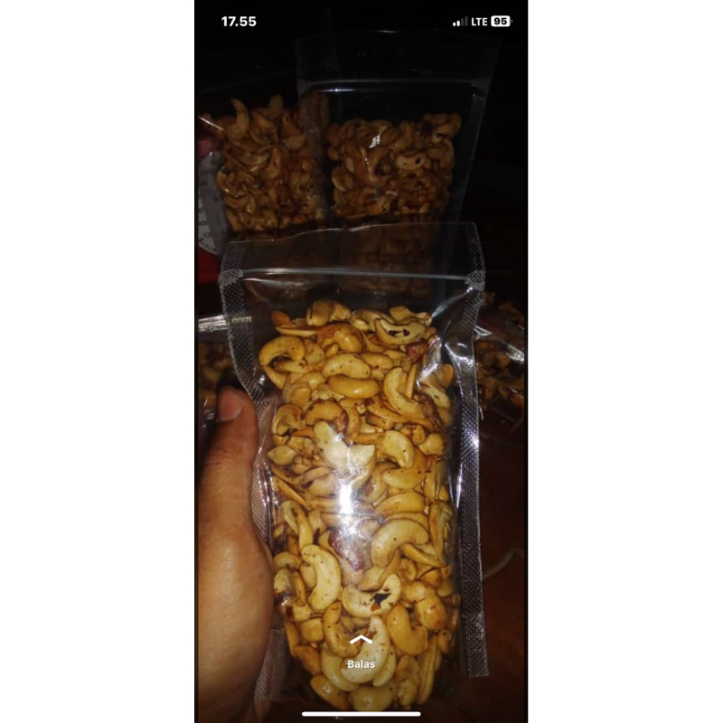 

kacang mete