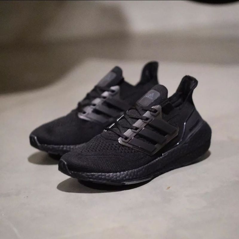 ADIDAS ULTRABOOST 21 ALL BLACK