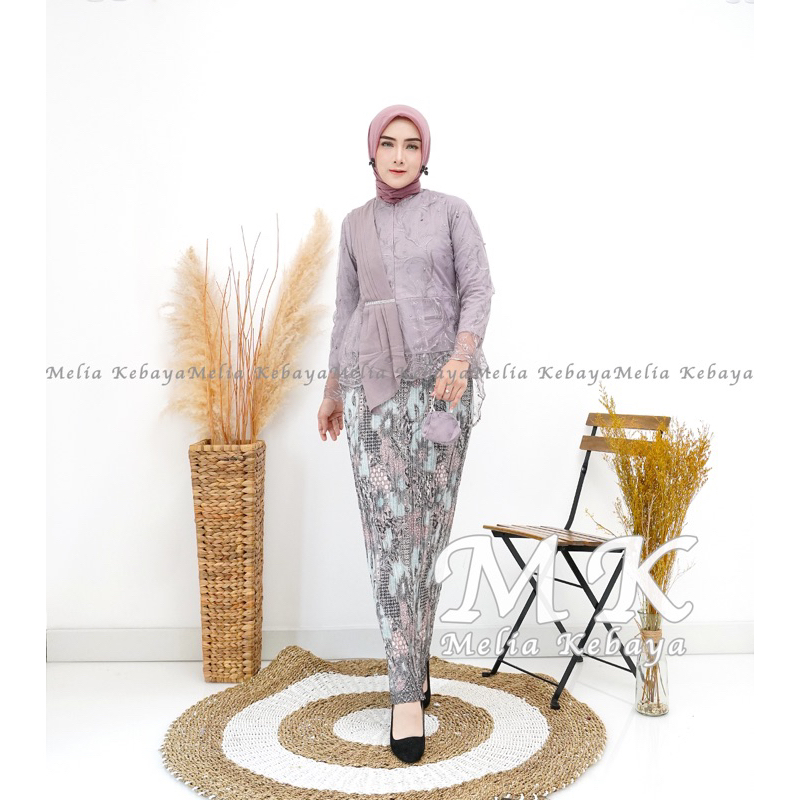 Setelan Kebaya Selendang Aurel / Kebaya selendang Rok Plisket / Kebaya Wisuda