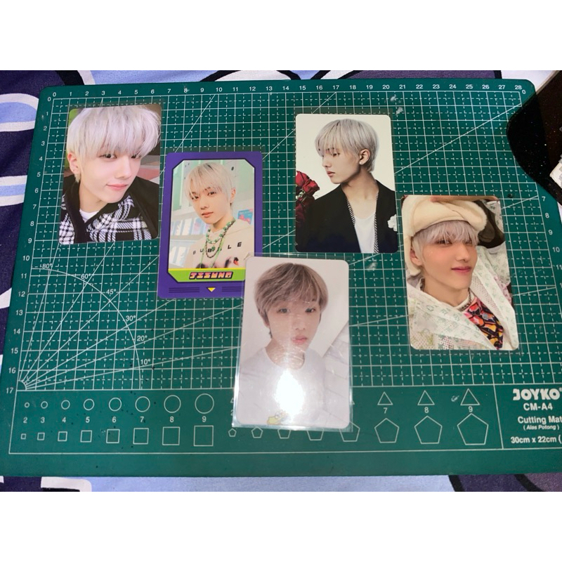 JISUNG PHOTOCARD OFFICIAL PORORO CAFE NAIL GLAZE